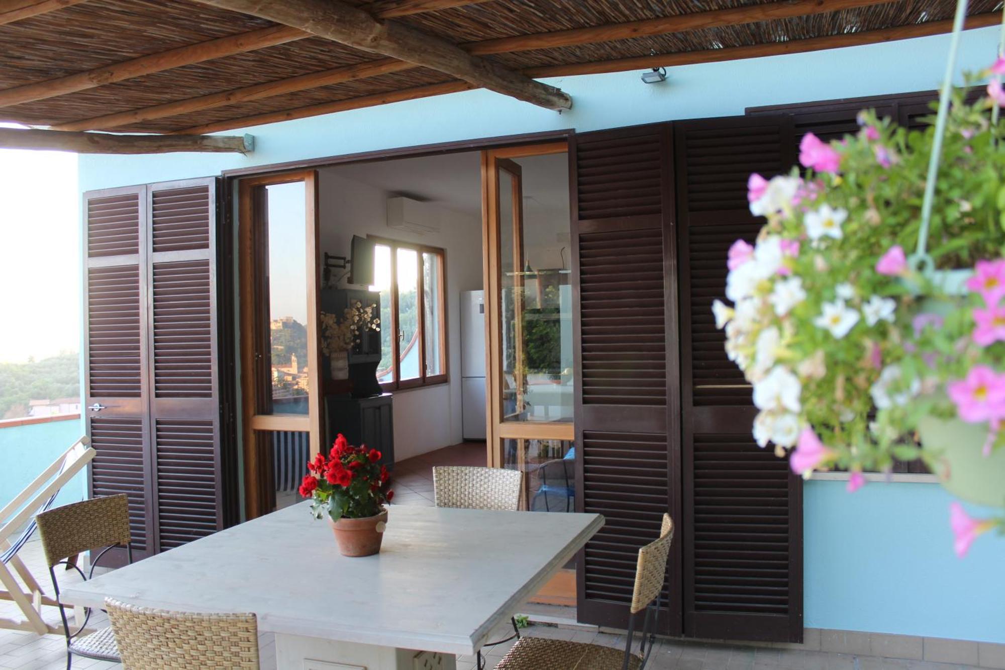 La Terrazza Apartment Massa  Exterior photo